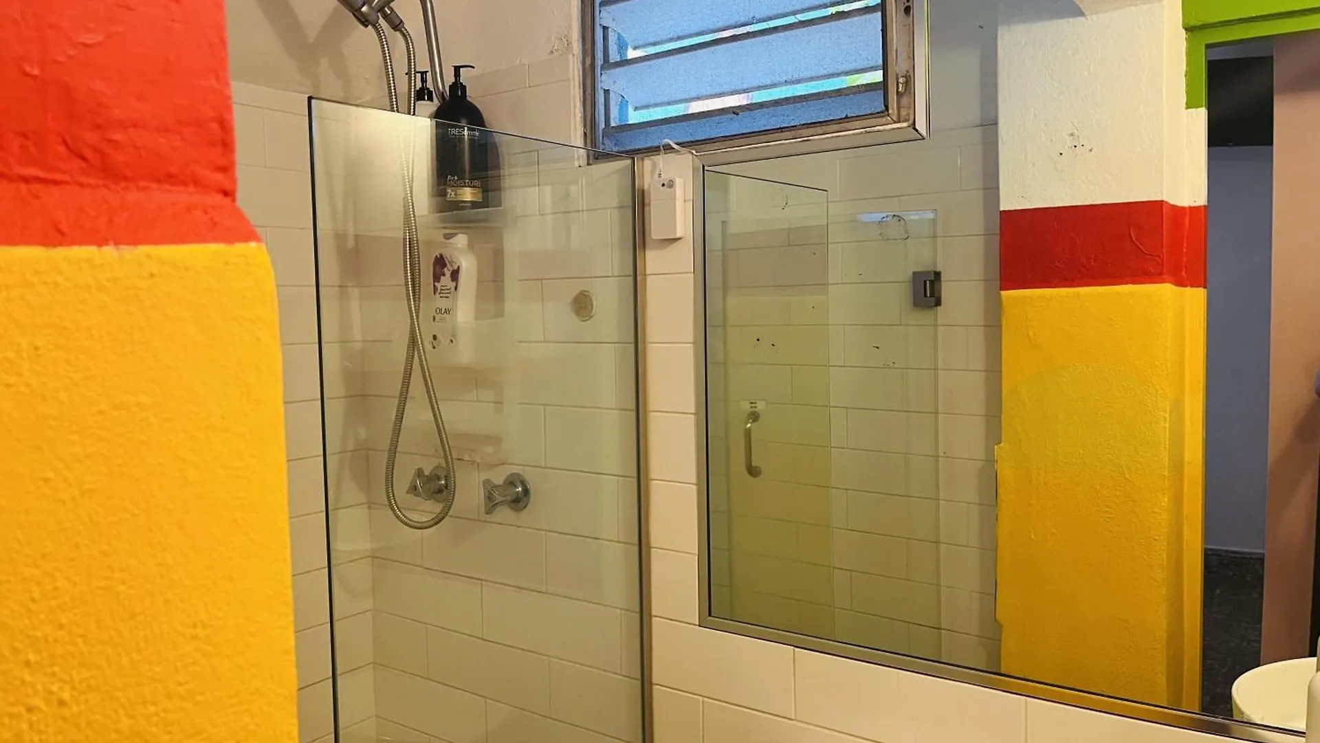Studio With Modern Amenities, Walk-In Shower, Jacuzzi, Beach, And Pool, (Adults Only) 0*, San Juan Portoriko