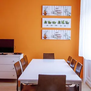 city-centre-apartment-budapest-1052.inbudapesthotels.com/